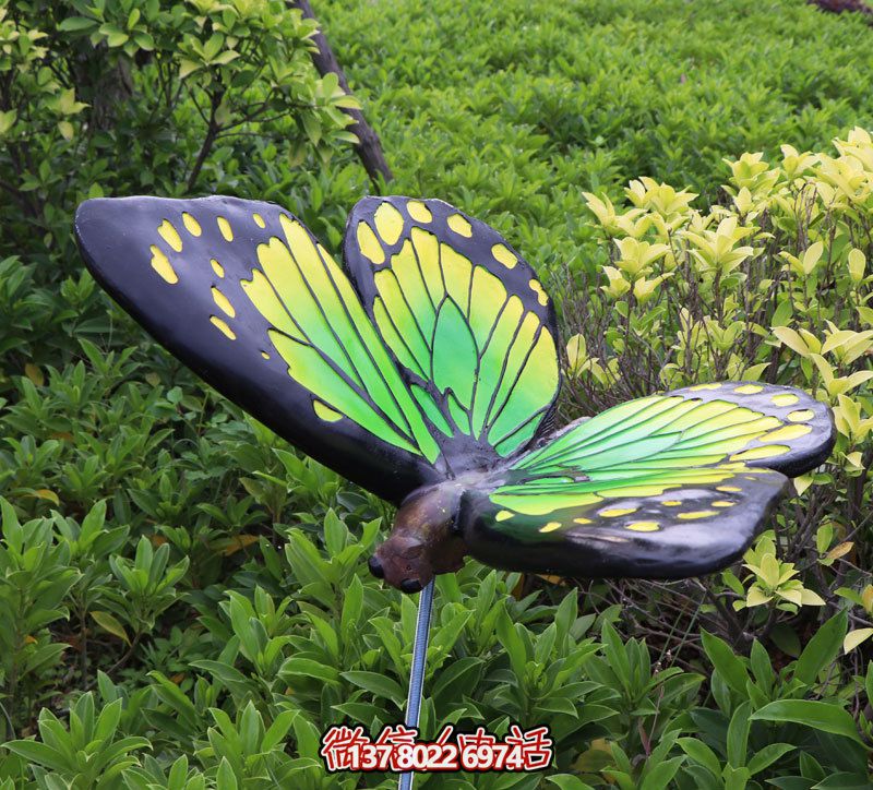 玻璃鋼蝴蝶雕塑，點亮操場創意之美