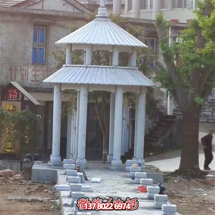 精美大理石雕刻二層涼亭，為農村文化廣場添彩