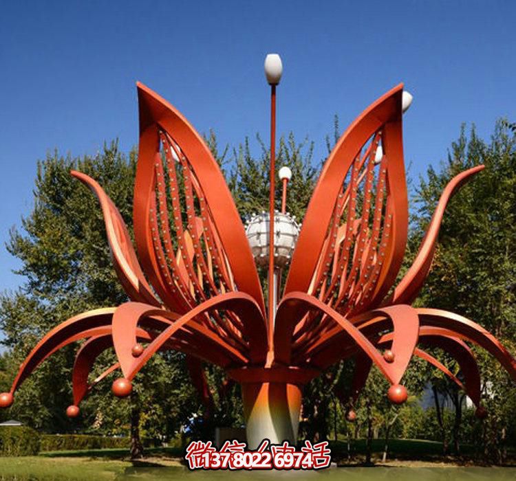 不銹鋼雕塑——綻放紅色花朵，為公園增添美麗