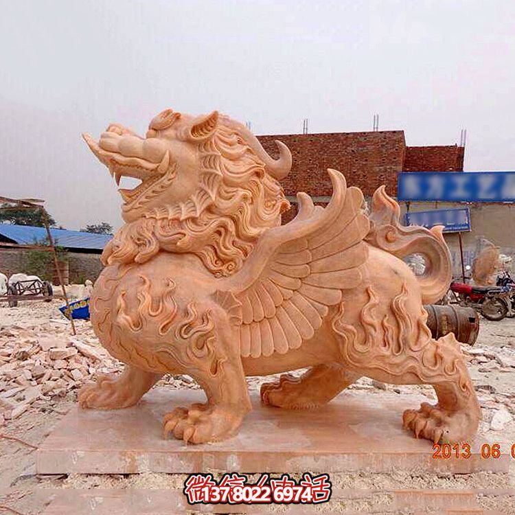景區(qū)戶外大型晚霞紅石雕創(chuàng)意浮雕貔貅雕塑 景區(qū)戶外大型晚霞紅石雕創(chuàng)意浮雕貔貅雕塑