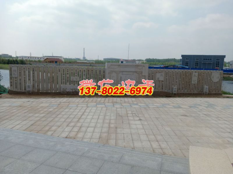 蘆葦湖景墻:孔子教學(xué),長20米,高2 蘆葦湖景墻:孔子教學(xué),長20米,高2